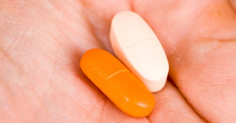 Tramadol and Xanax pills.