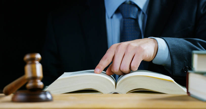 Lawyer explaining DUI consequences.
